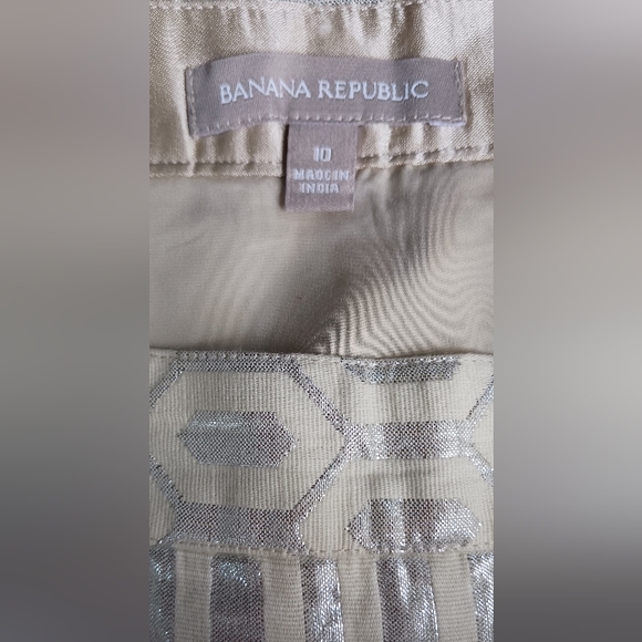 Banana Republic mini skirt with lining, size 10 - Picture 4 of 4